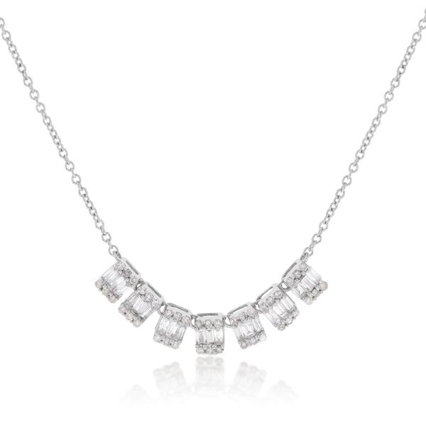 14ct White Gold 1 2 Carat Diamond Adjustable 38 to 43cm Chain For Sale