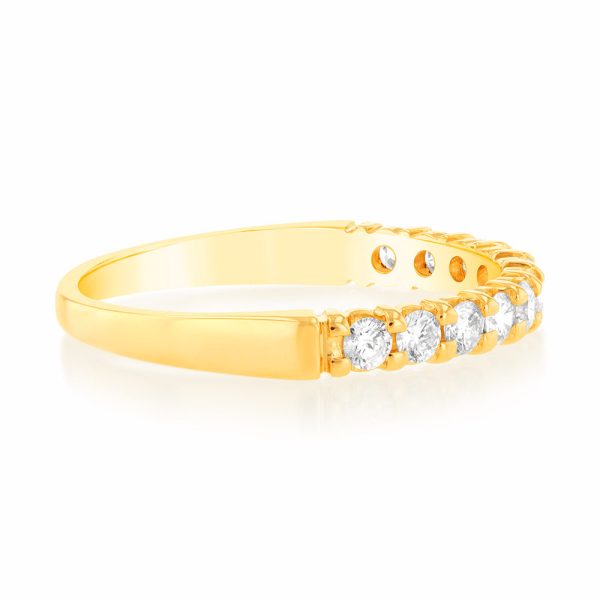 18ct Yellow Gold Ring With 3 8 Carats Of Diamonds Hot on Sale